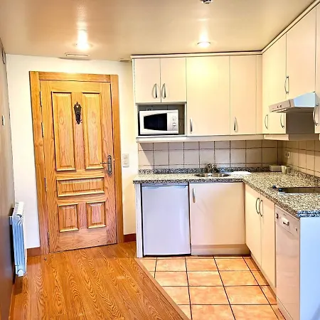 Apartamento Turisticos Cuirgu