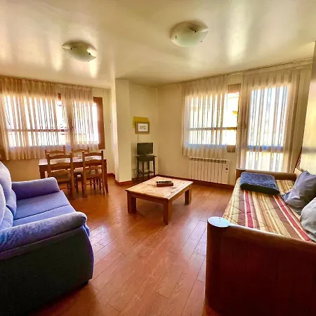 Turisticos Cuirgu Apartmán