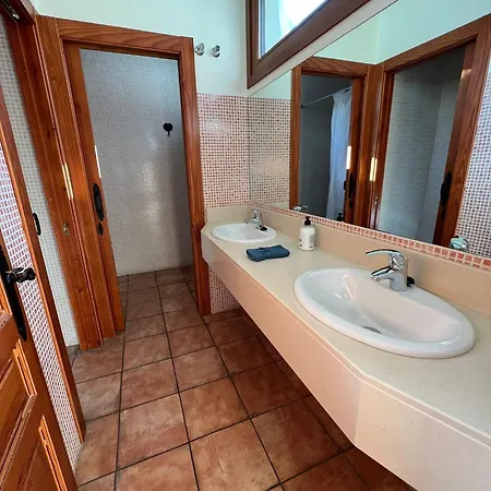 Turisticos Cuirgu Apartmán *